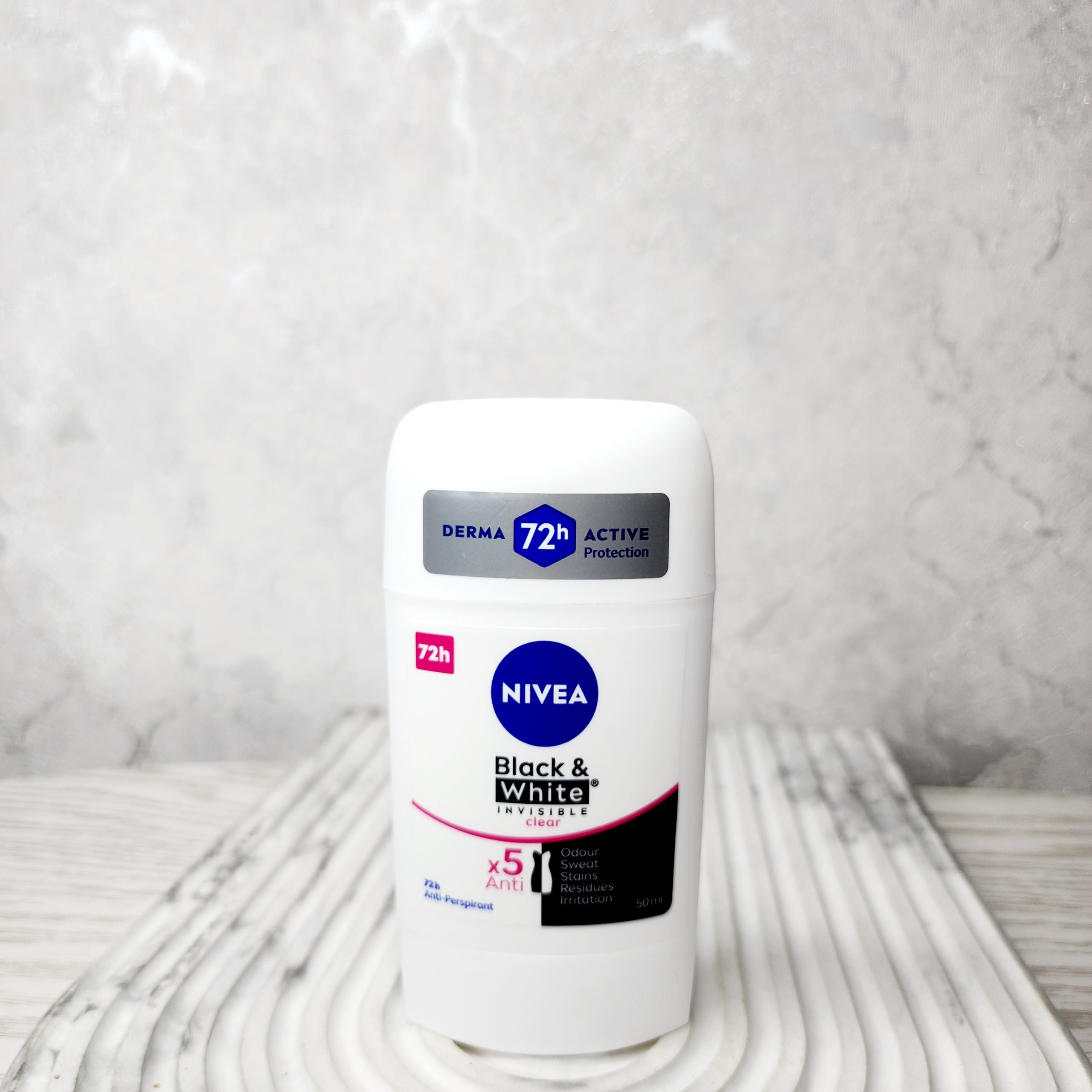 مام صابونی زنانه نیوا Nivea مدل BLACK WHITE INVISIBLE CLEARحجم 50 میل-دو لیبل