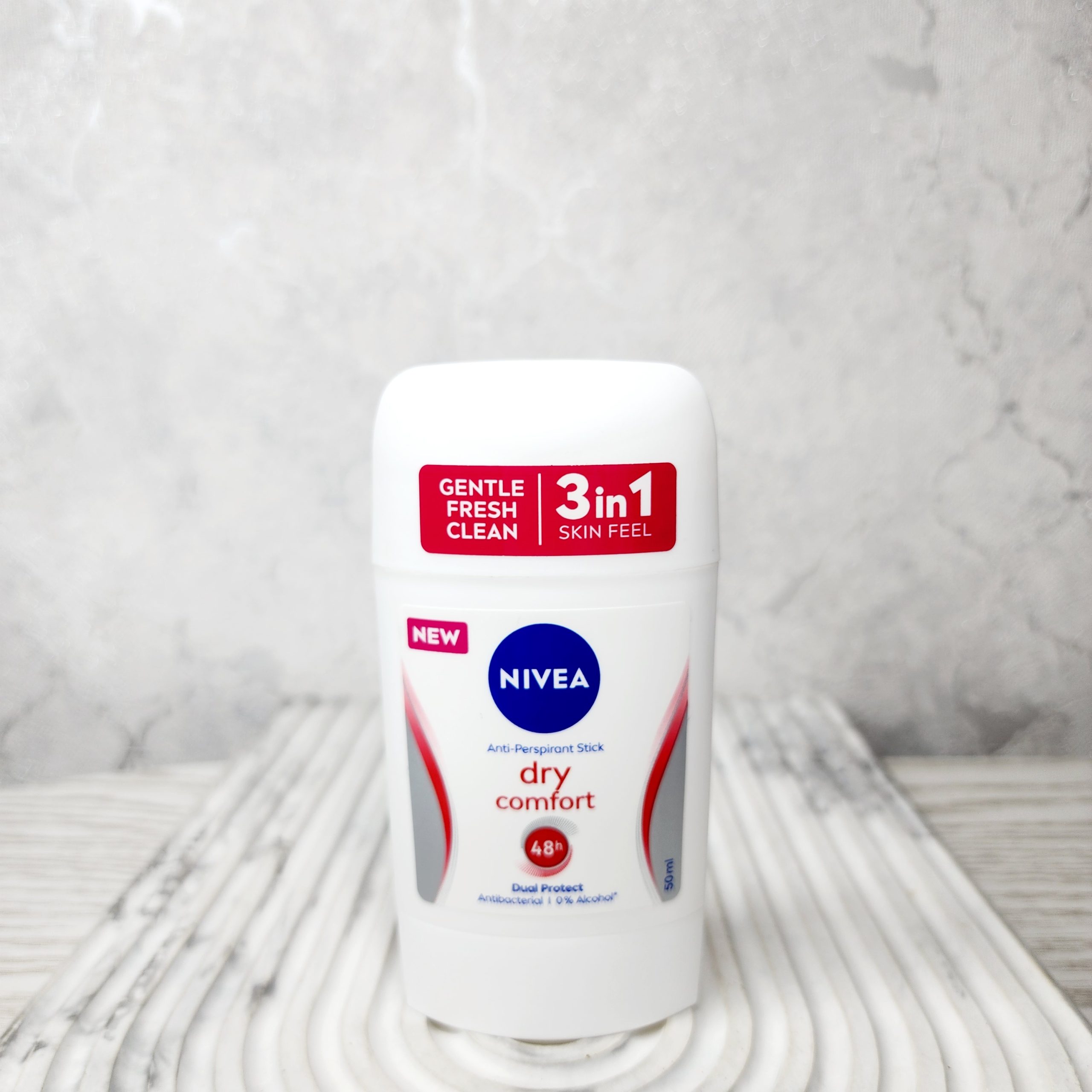 مام صابونی زنانه نیوا Nivea مدل DRY COMFORTحجم 50 میل-دو لیبل