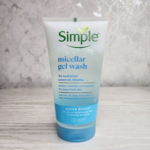 ژل میسلار شوینده صورت Water boost سیمپل 150 میل