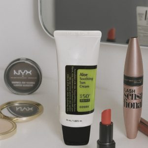 ضدآفتاب آلوئه ورا کوزارکس SPF50+، تسکین دهنده پوست