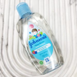 عطر کودک جانسونJohnsons’s مدل happy berries  رایحه  توت 100 میل