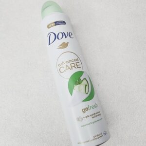اسپری ضدتعریق داو رایحه خیار و چای سبز  نسخه اورجینال انگلیسی 250ml