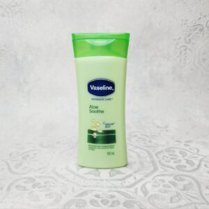 لوسیون بدن وازلین مدل Aloe Soothe حجم 100 میلی لیتر
