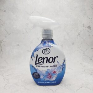 اسپری ضد چروک و خوشبو کننده لباس لنور lenor رایحه گل های بهاری حجم 500 میلی لیتر